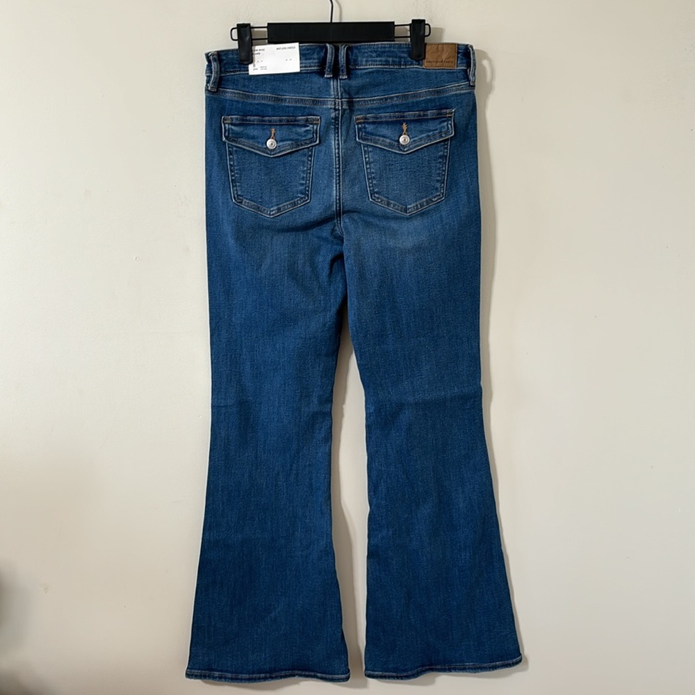 American Eagle Next Level Stretch Medium Wash Low Rise Flare Denim Jean Sz 8 NWT - Picture 6 of 12